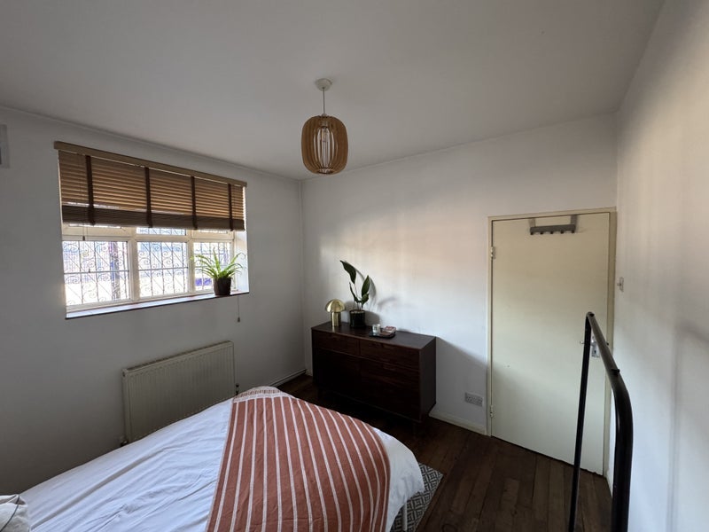 Flat Selby Street in Greater London