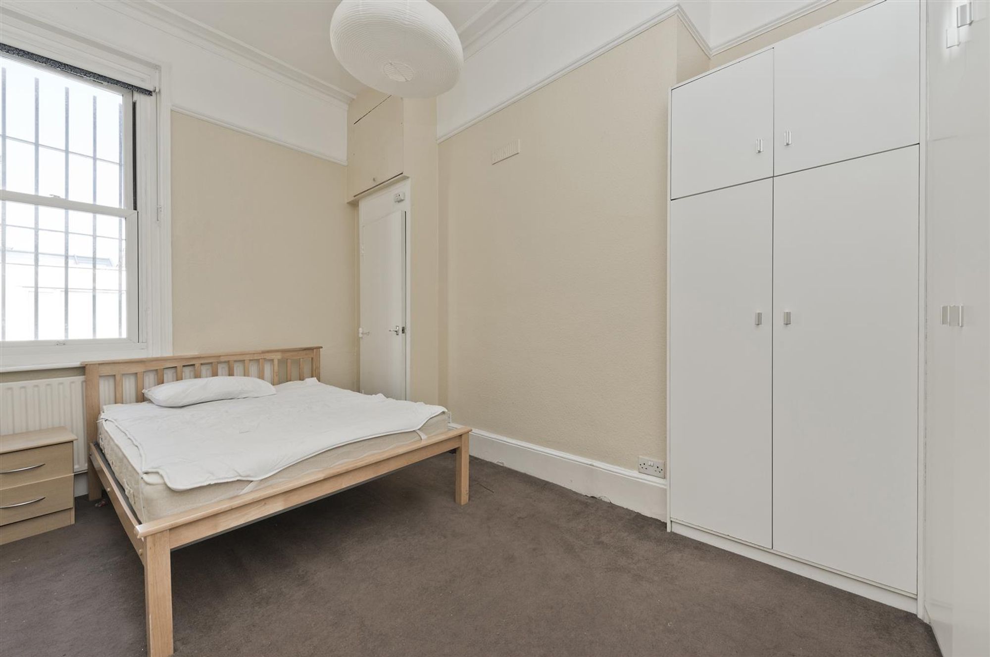 Flat Fellows Road in Greater London
