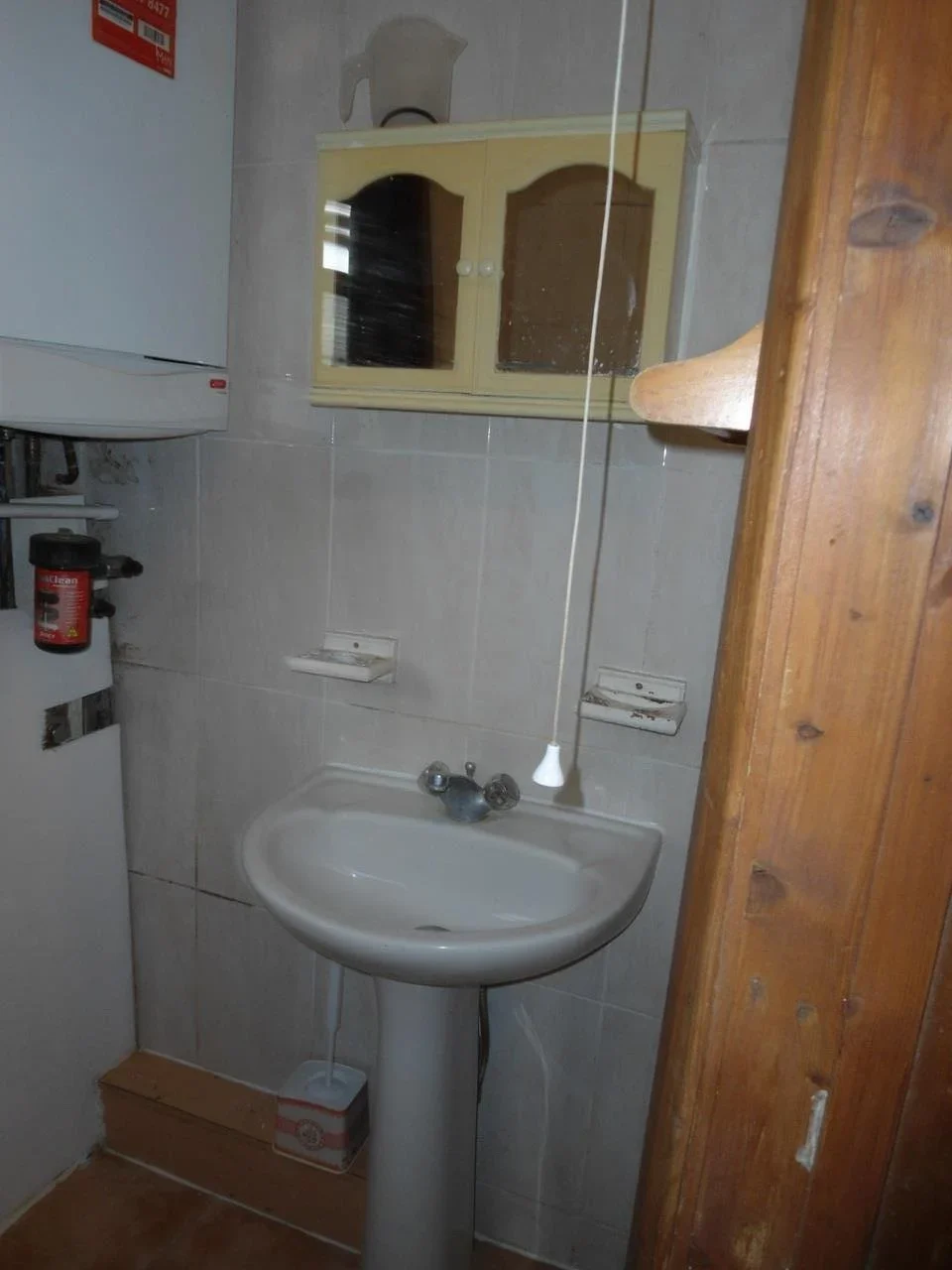 Flat Denbigh Road in Greater London