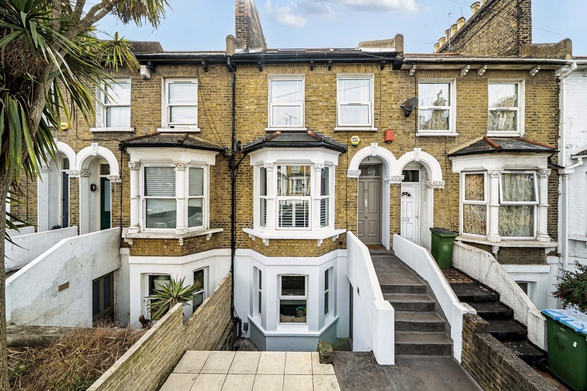 House Combedale Road in Greater London