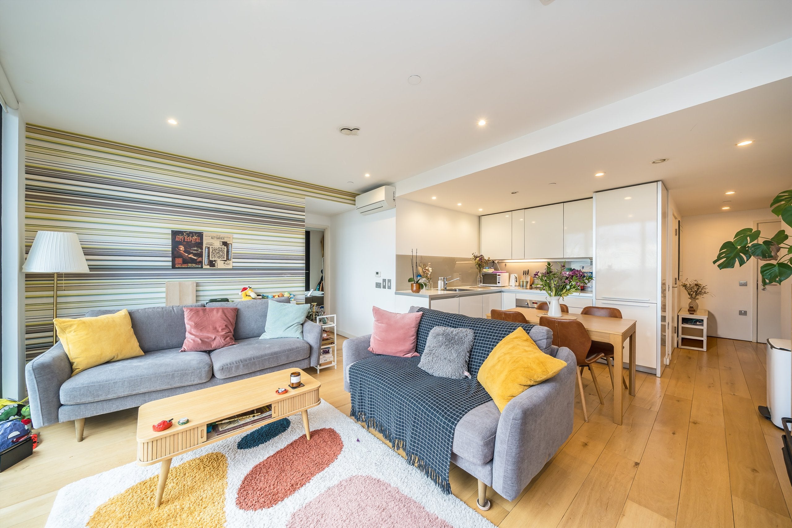 Flat Walworth Road in Greater London