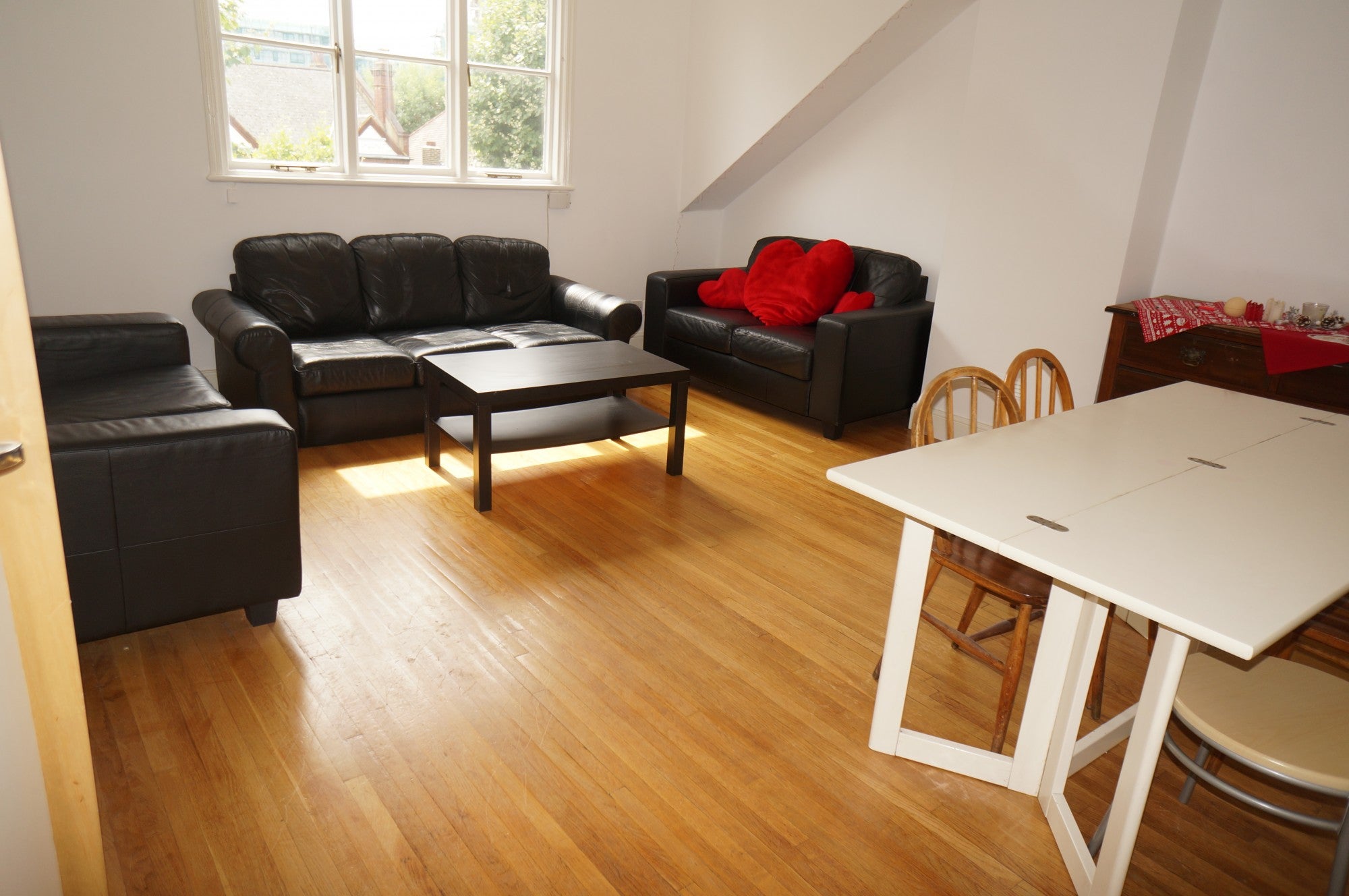 Flat Chevening Road in Greater London