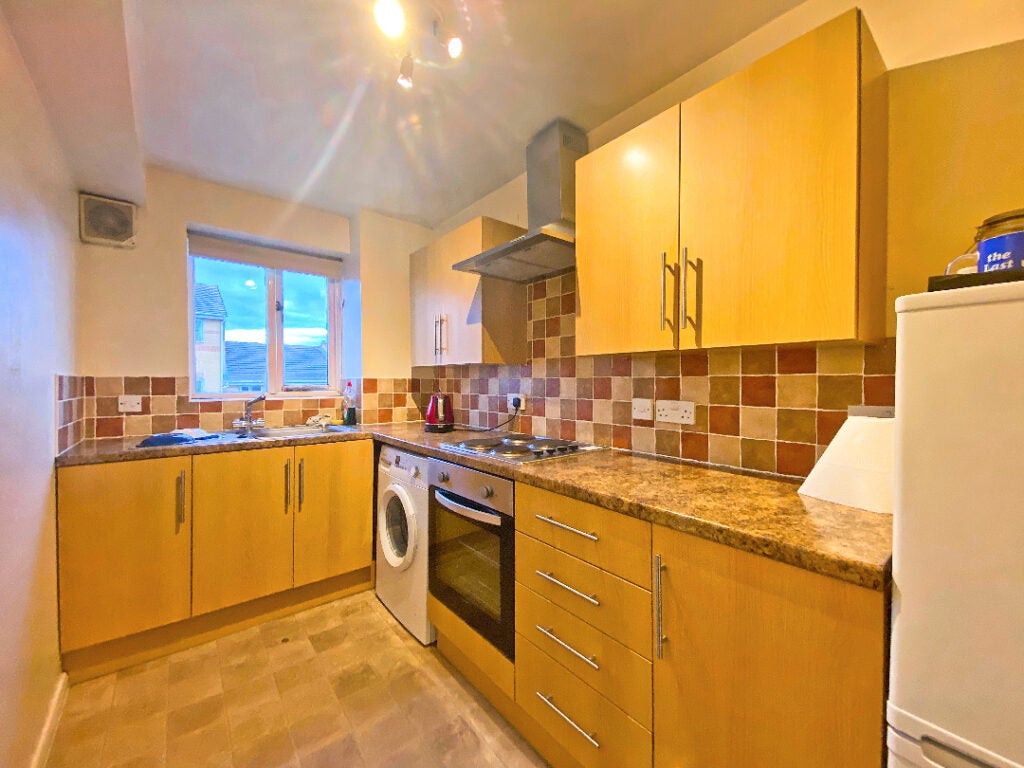 Flat Ascot Court in Rushmoor