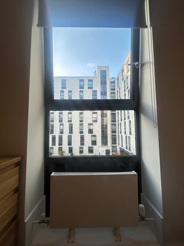 Room Lakeside Way in Greater London