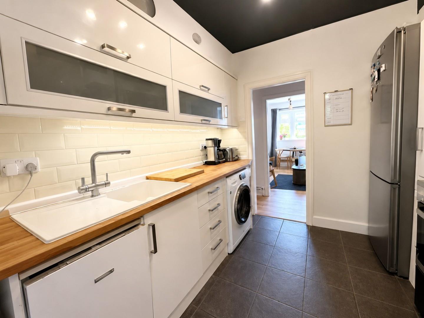 Flat Nunhead Lane in Greater London