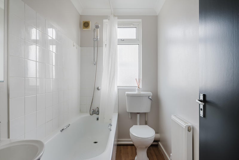 Flat Clarence Road in Greater London