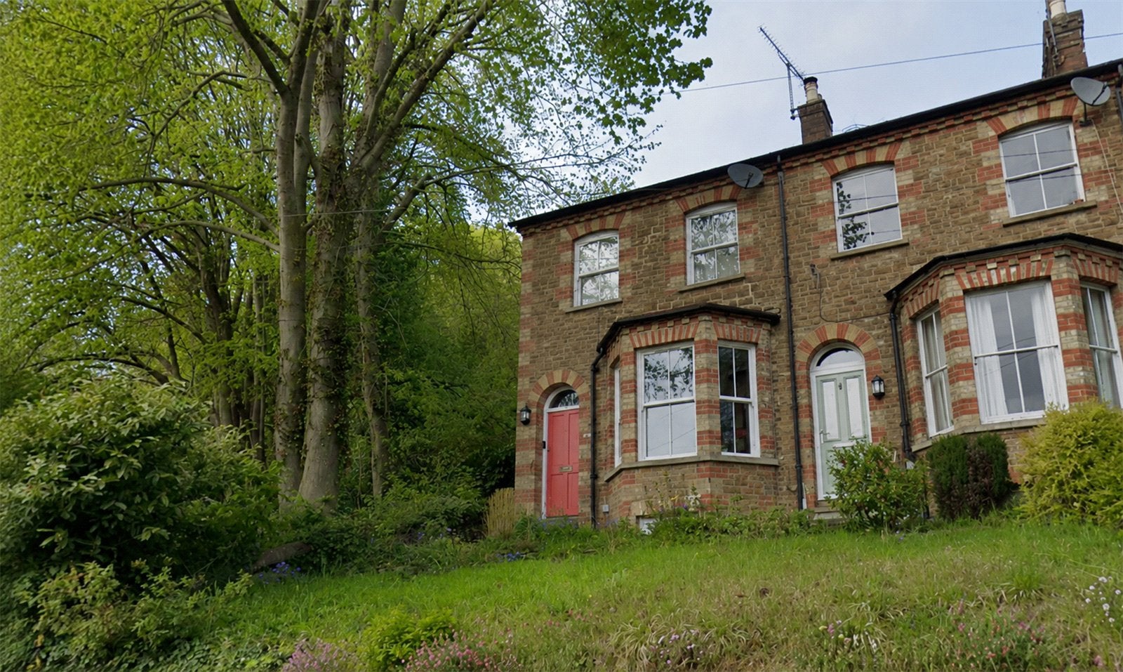 House Peperharow Road in Waverley