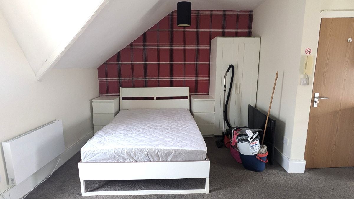 Flat Burt Street in Cardiff