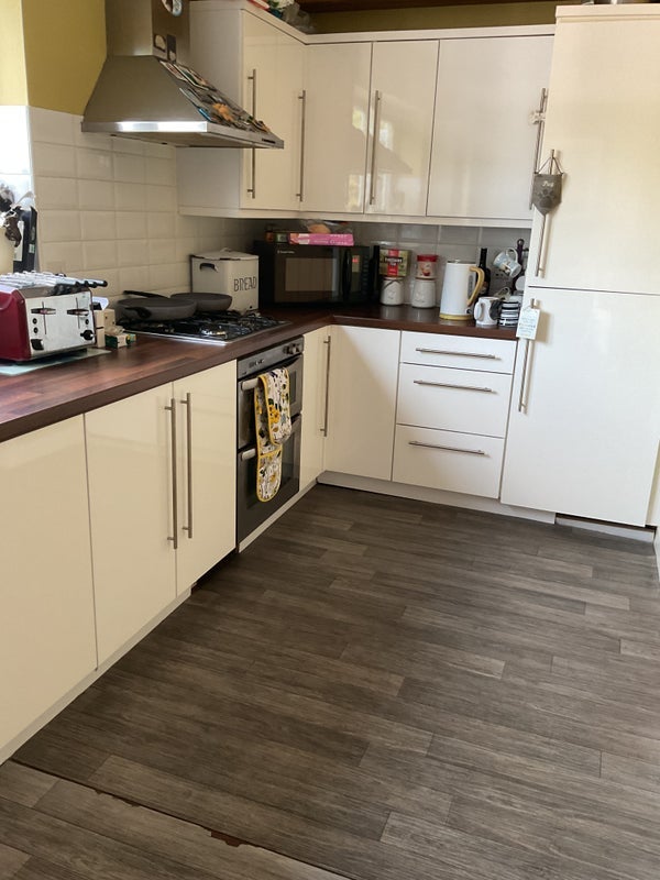 Room Kent Road in Tameside