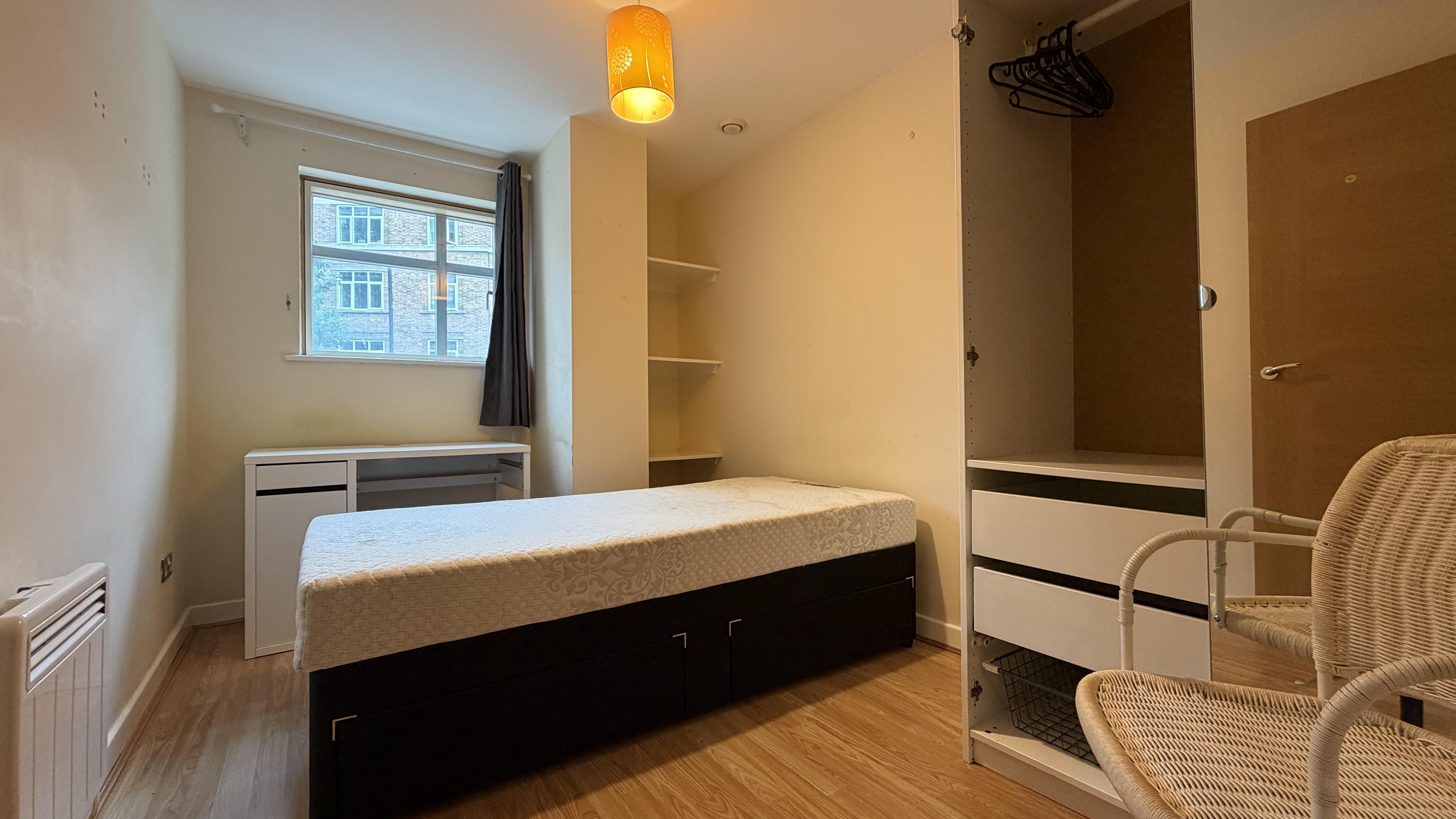 Flat Baldwin Street in Bristol