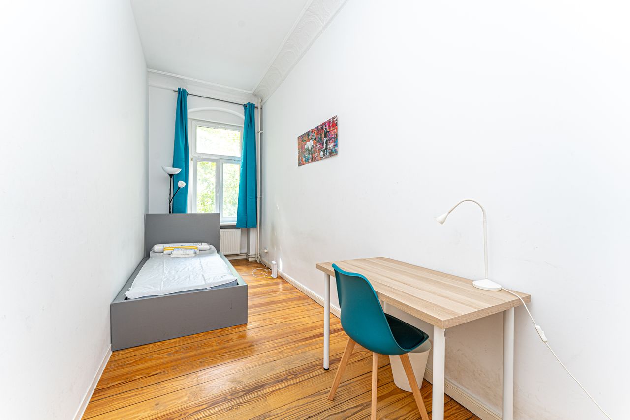 Zimmer Gabriel-Max-Straße in Berlin
