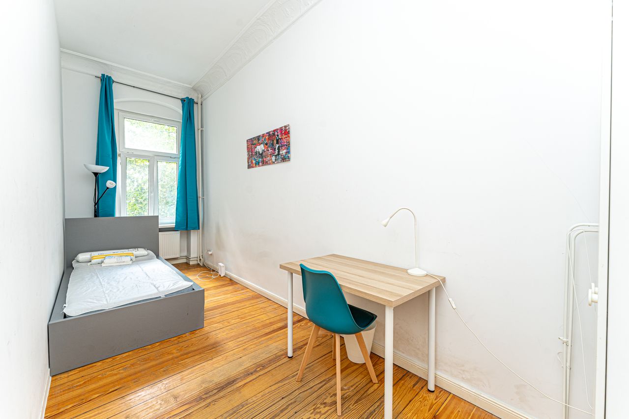 Zimmer Gabriel-Max-Straße in Berlin