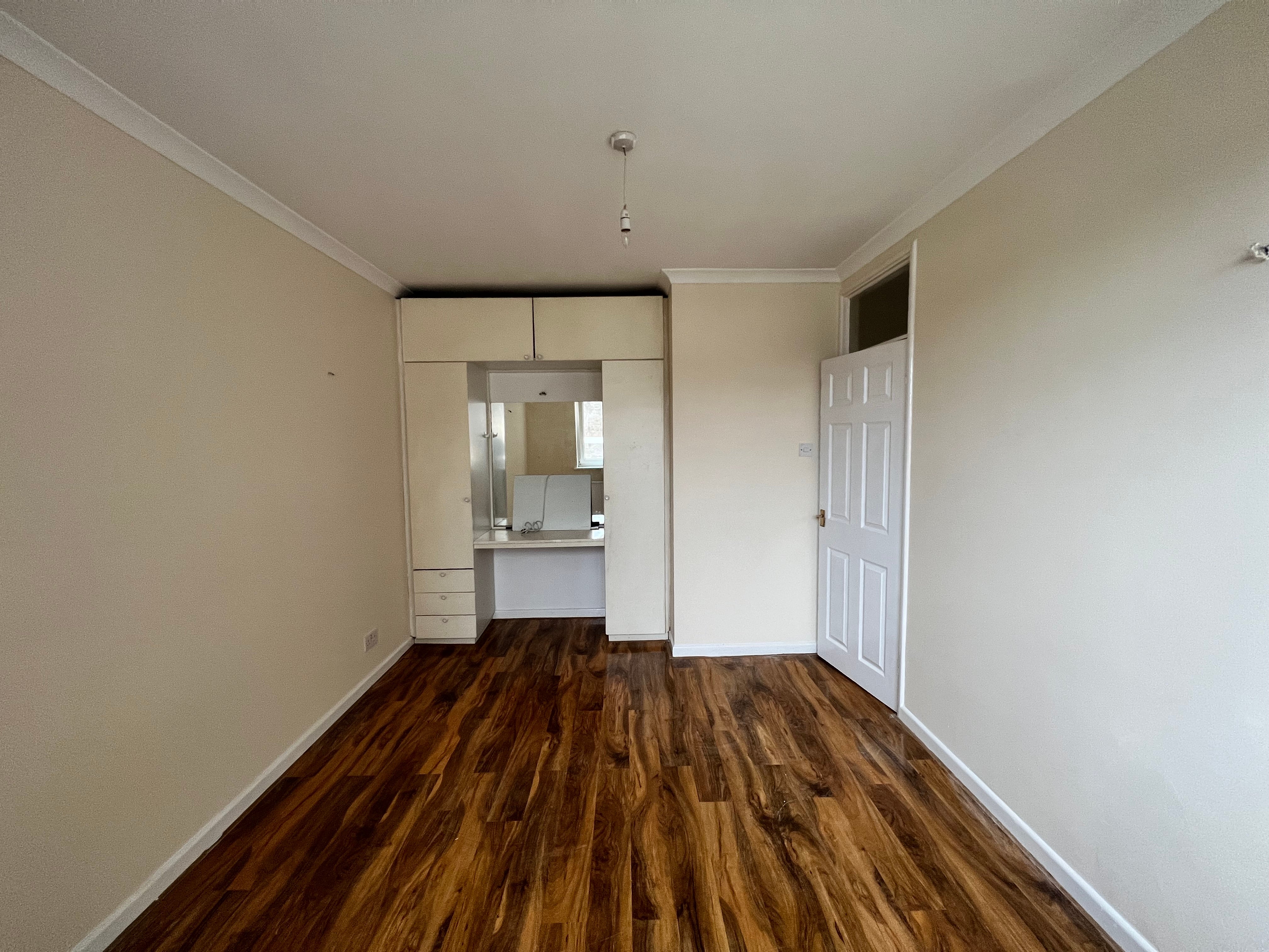Flat Atherton Heights in London