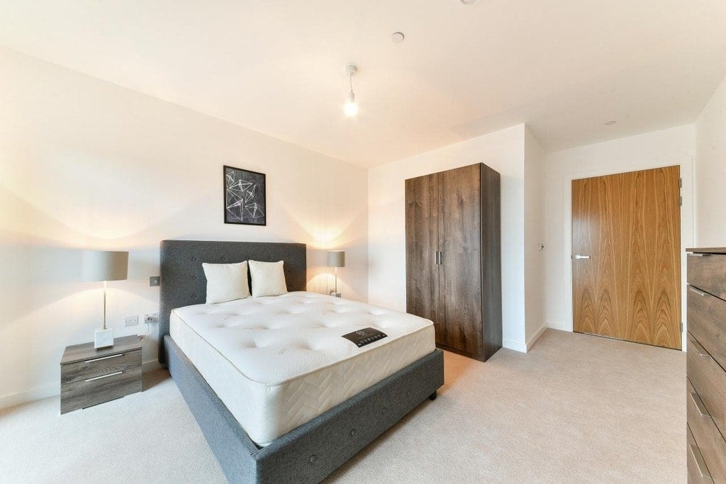 Flat Felar Walk in Greater London