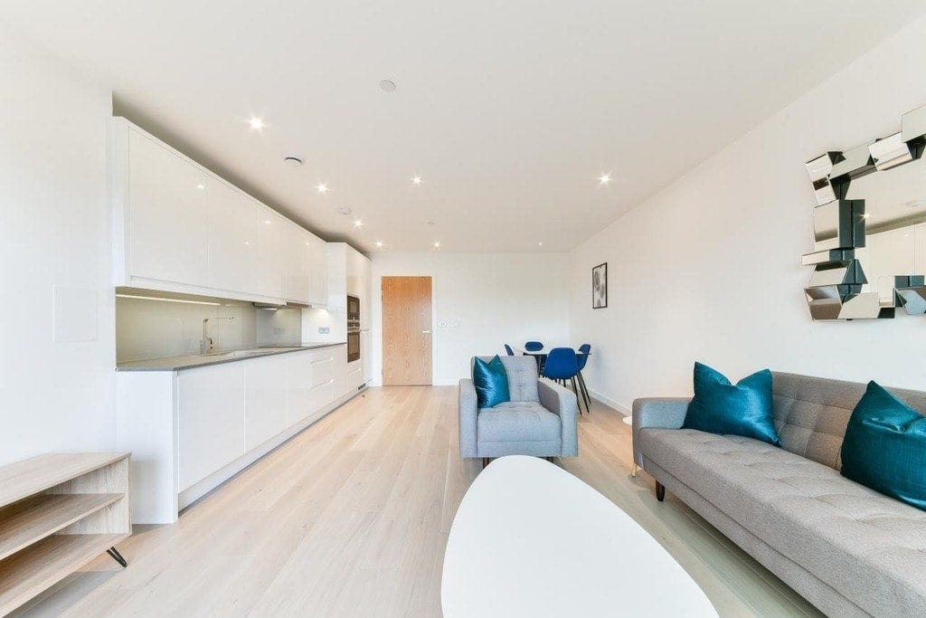 Flat Felar Walk in Greater London