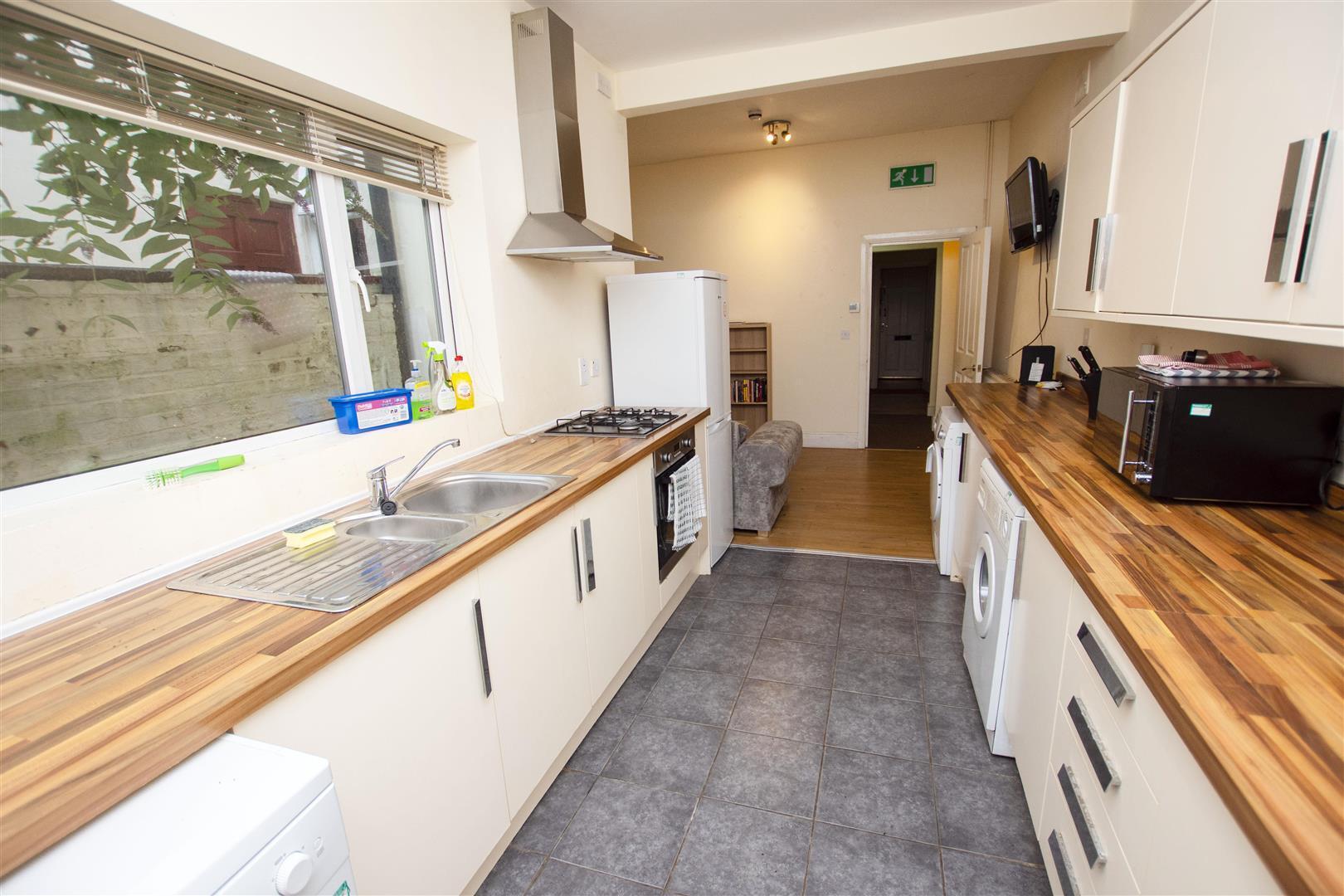 Flat Heeley Road in Birmingham