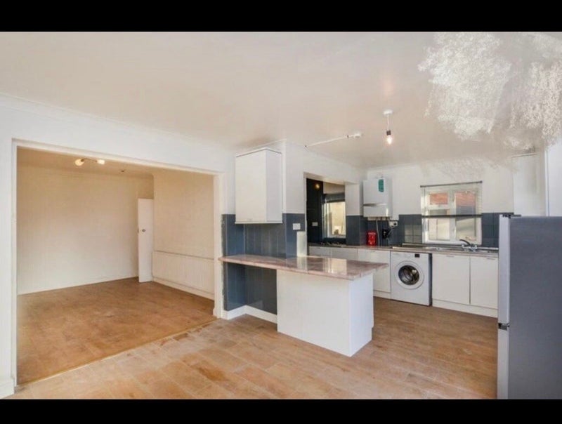 Room Vivian Gardens in Greater London