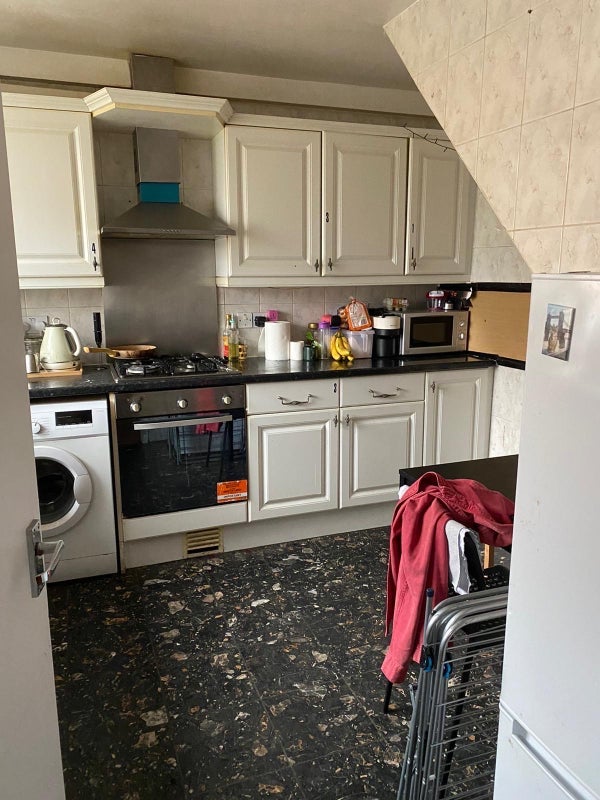 Room Hanbury Street in Greater London
