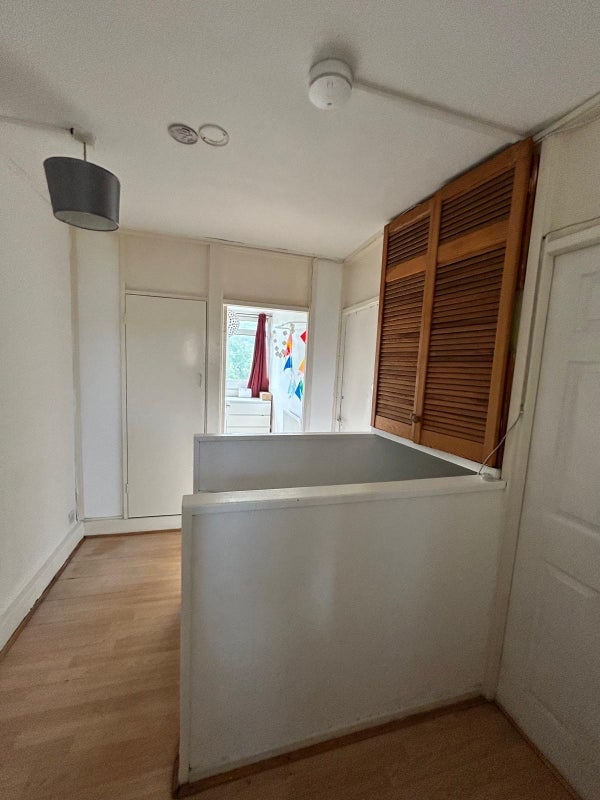 Room Hanbury Street in Greater London