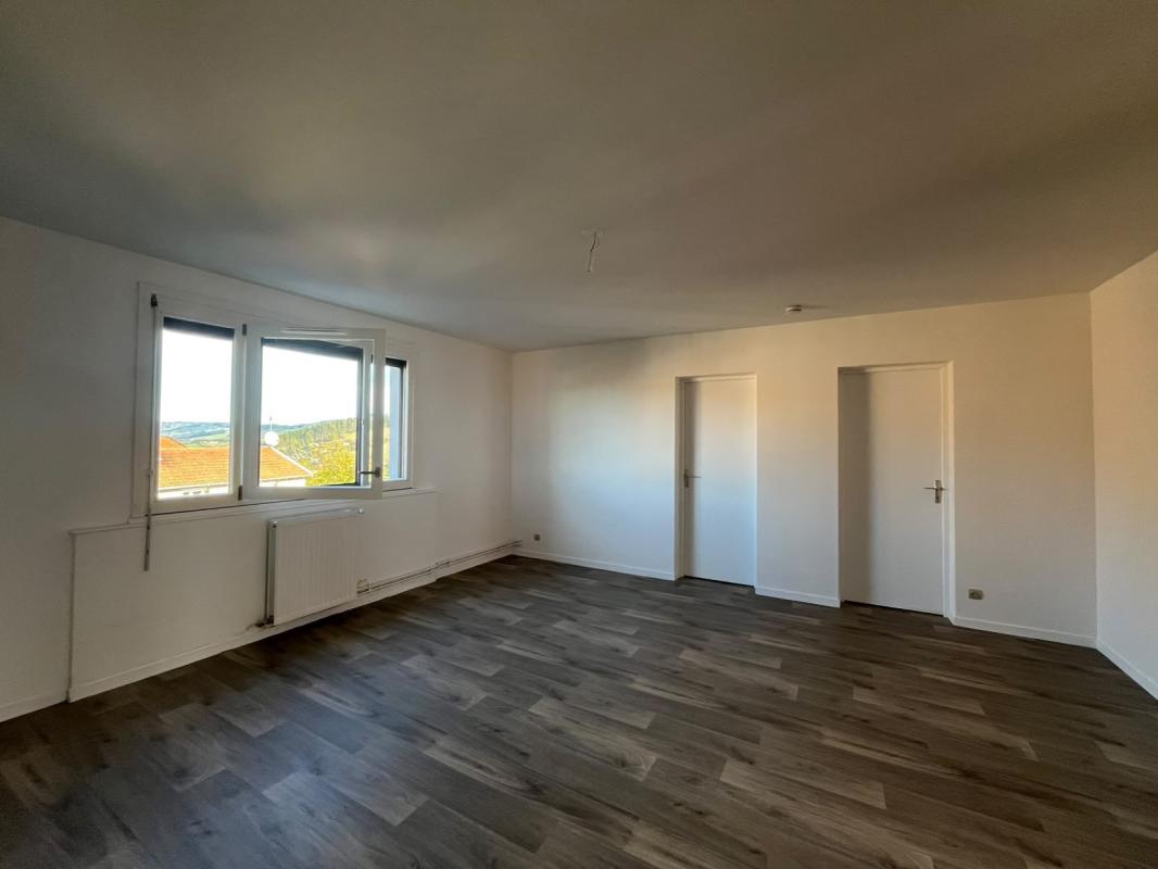 Appartement Place de la Rancune à Thizy-les-Bourgs
