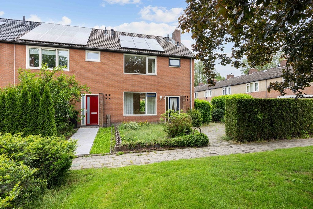Huis Richterenlaan 37 in Leek