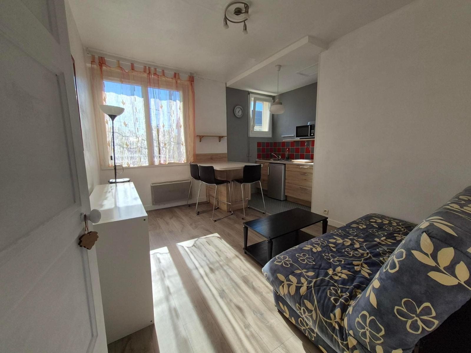 Flat Rue de Locarno in Angers