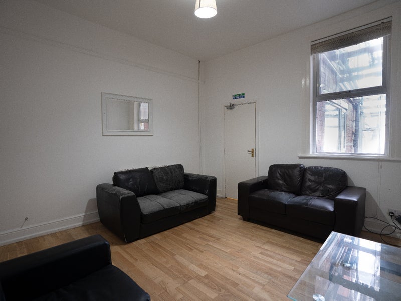 Flat Canterbury Street in Coventry