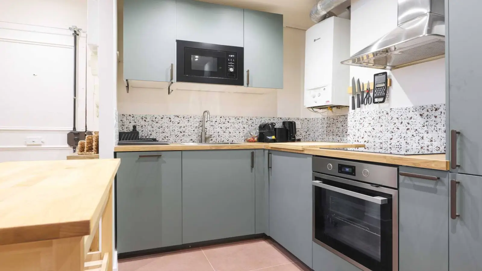 Appartement Rue des Vignoles à Paris