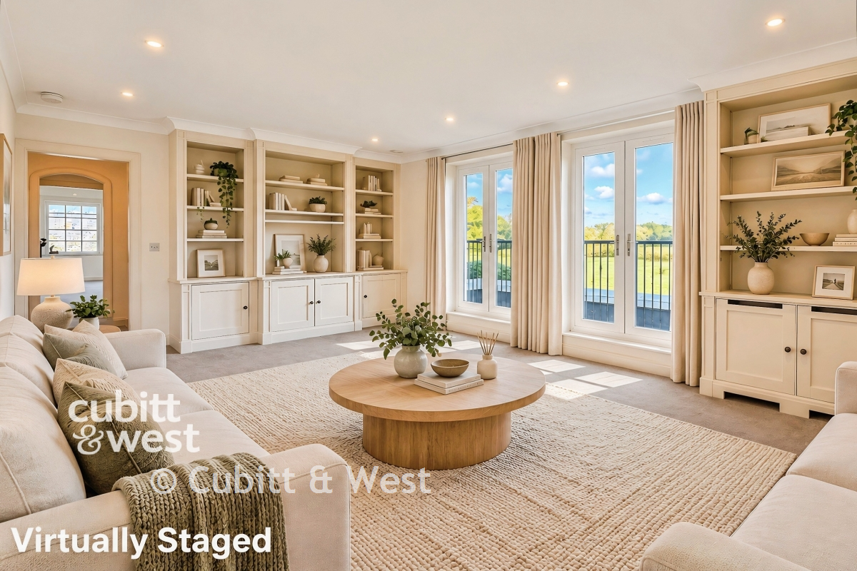 Flat Wheatcroft Court in Greater London