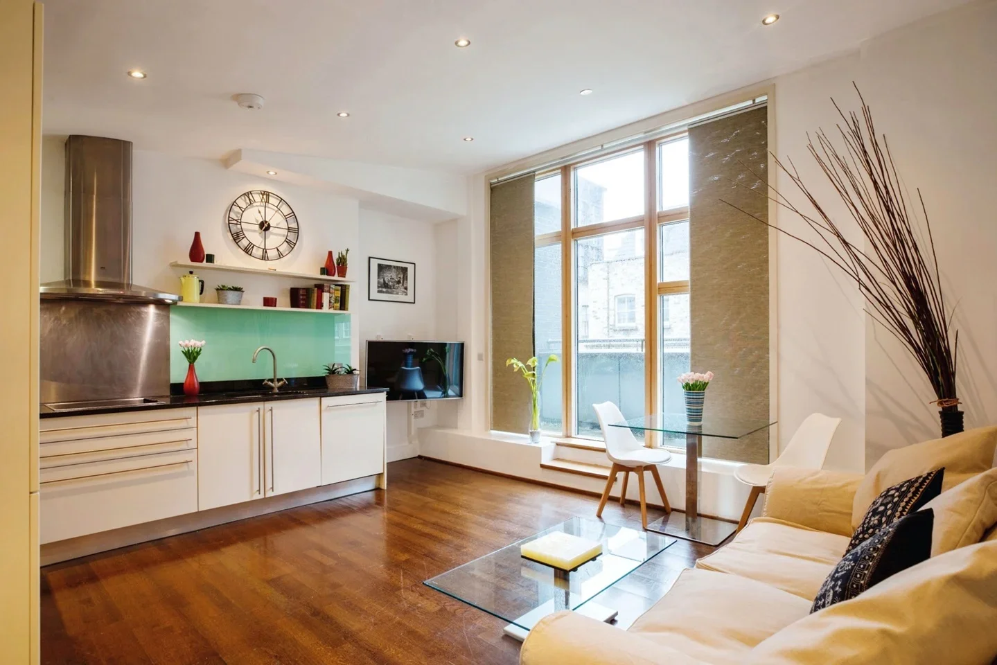 Flat Mildmay Park in Greater London