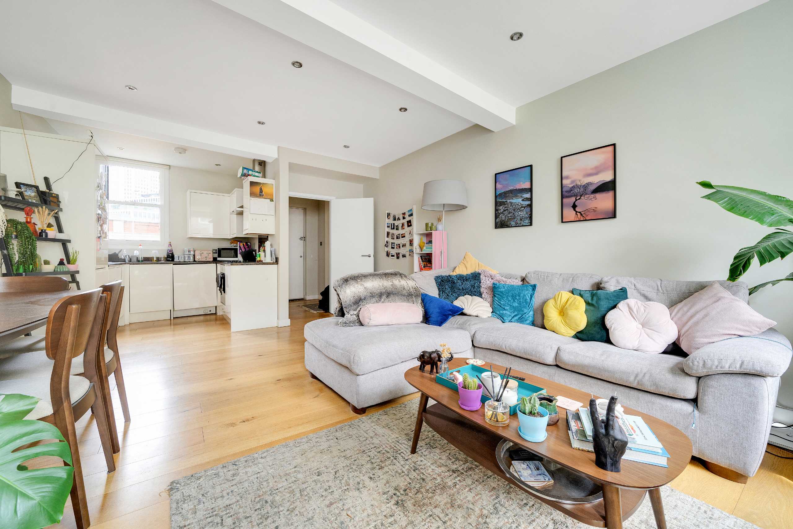 Flat Granby Place in Greater London