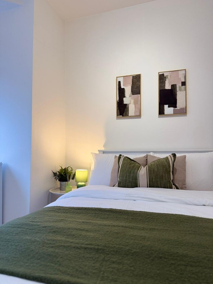 Room Marlborough Road in Watford