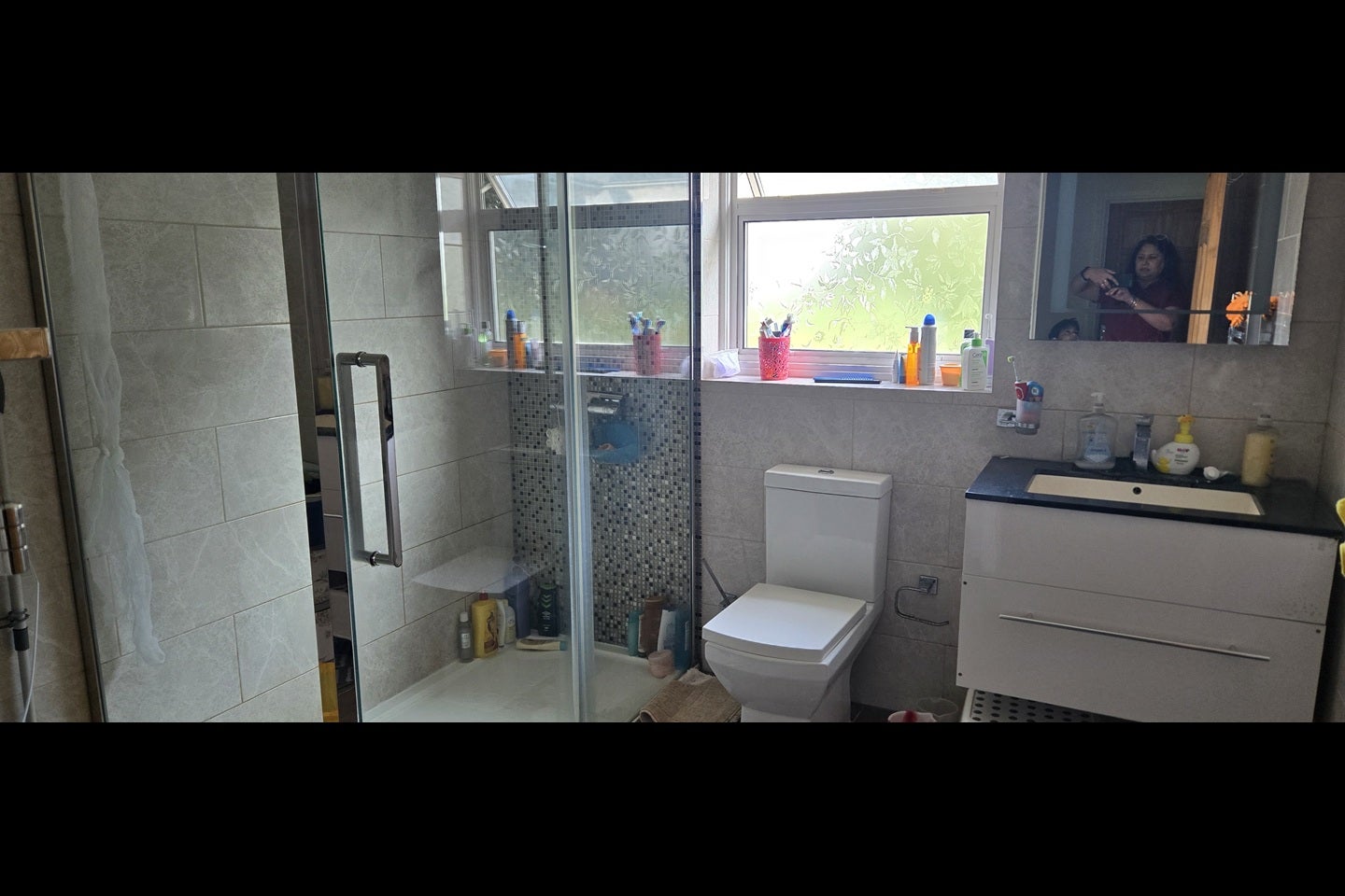 Room Masefield Road in Grays