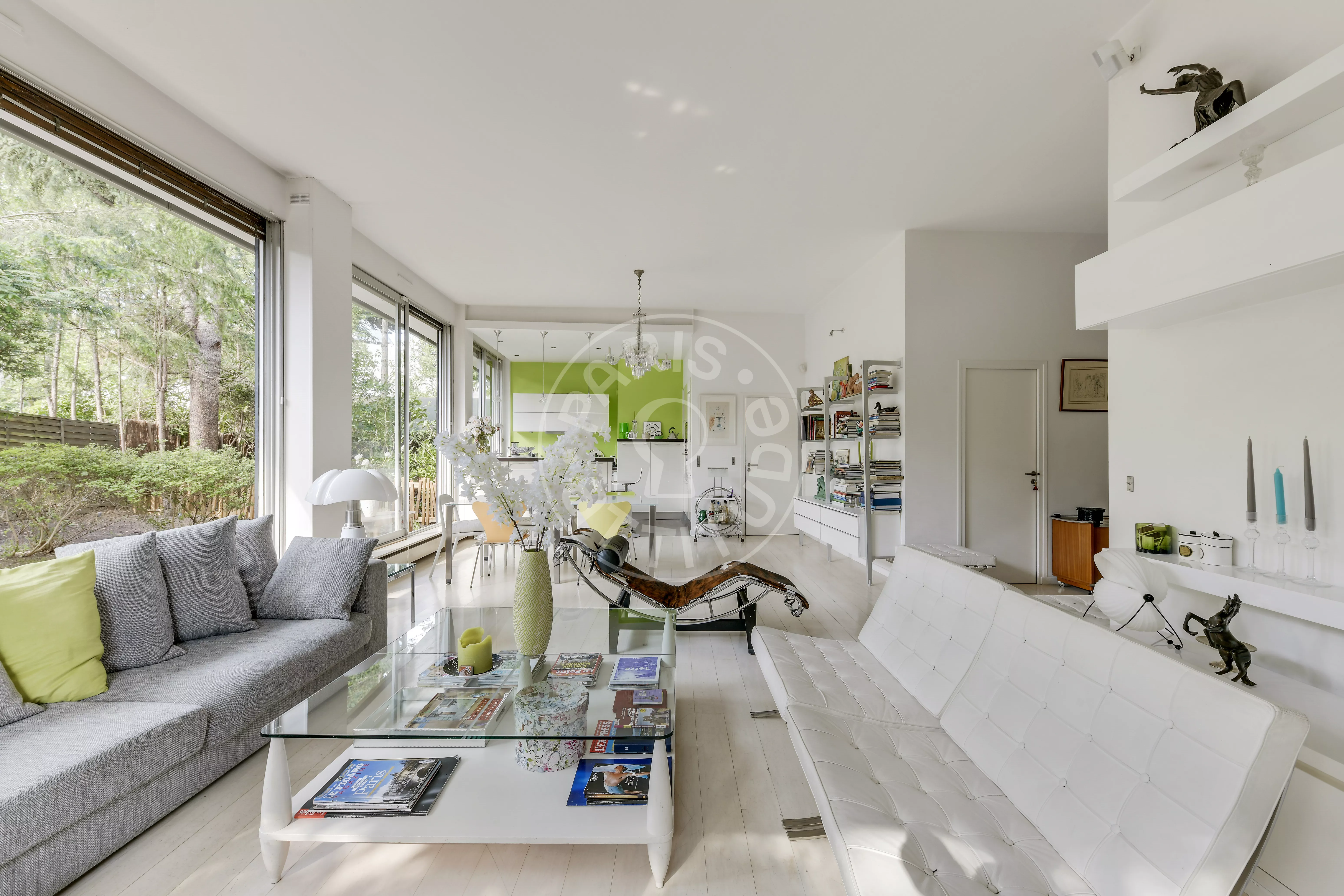 Flat Rue Saint-James in Neuilly-sur-Seine