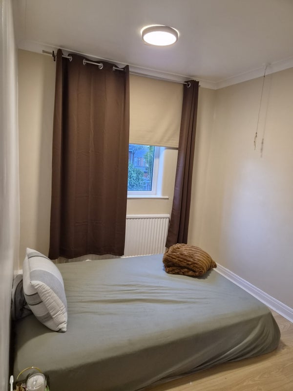 Room Farm Street in Failsworth