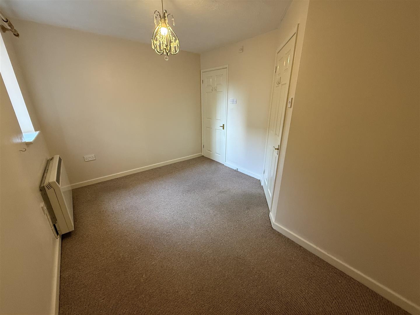 Flat New Broughton Road in Melksham
