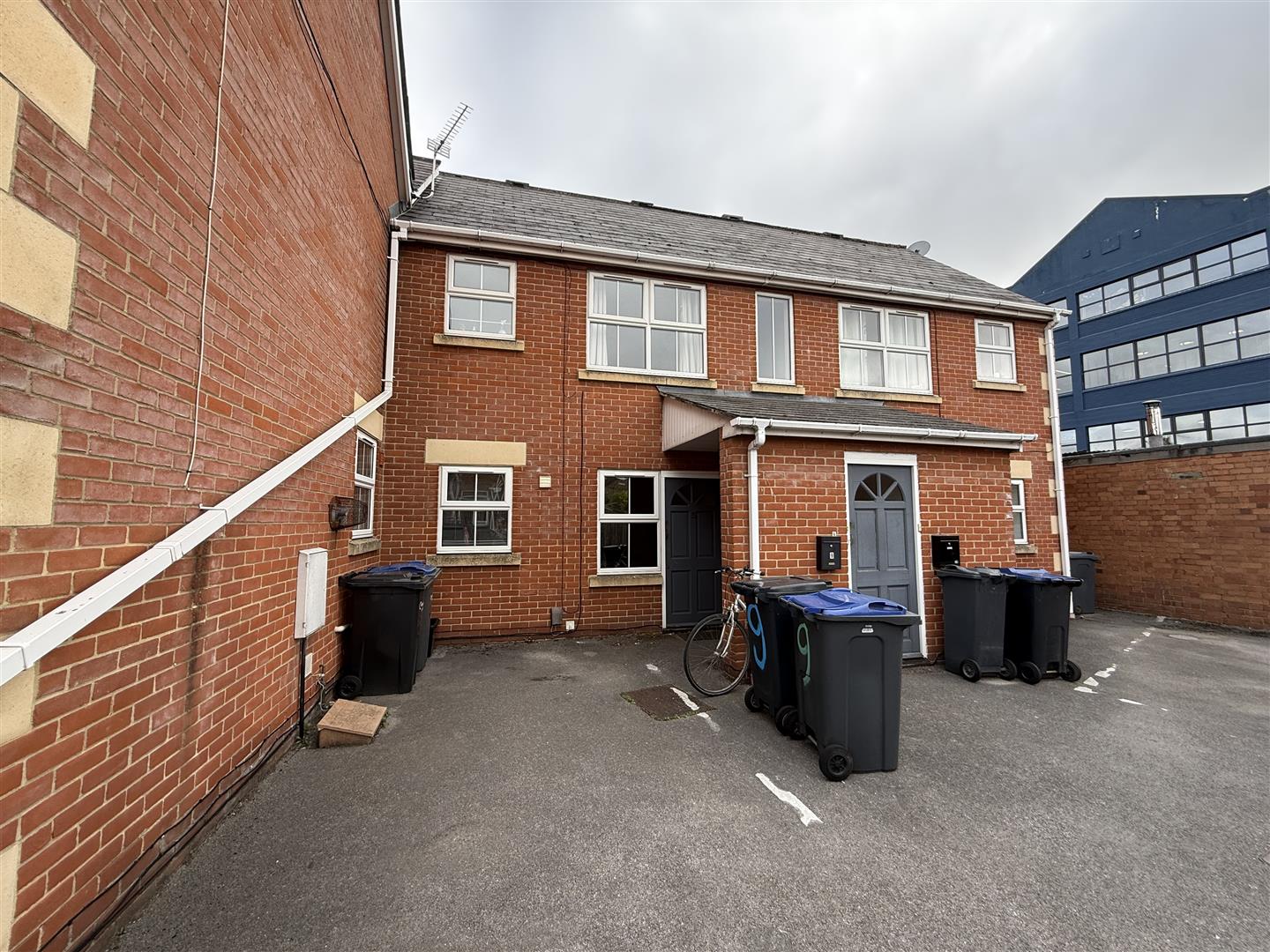 Flat New Broughton Road in Melksham