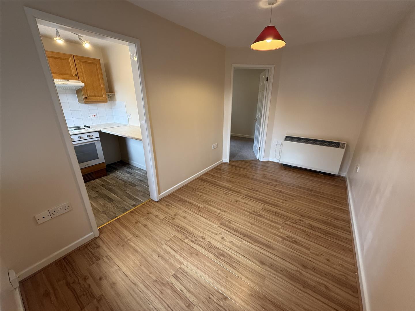 Flat New Broughton Road in Melksham