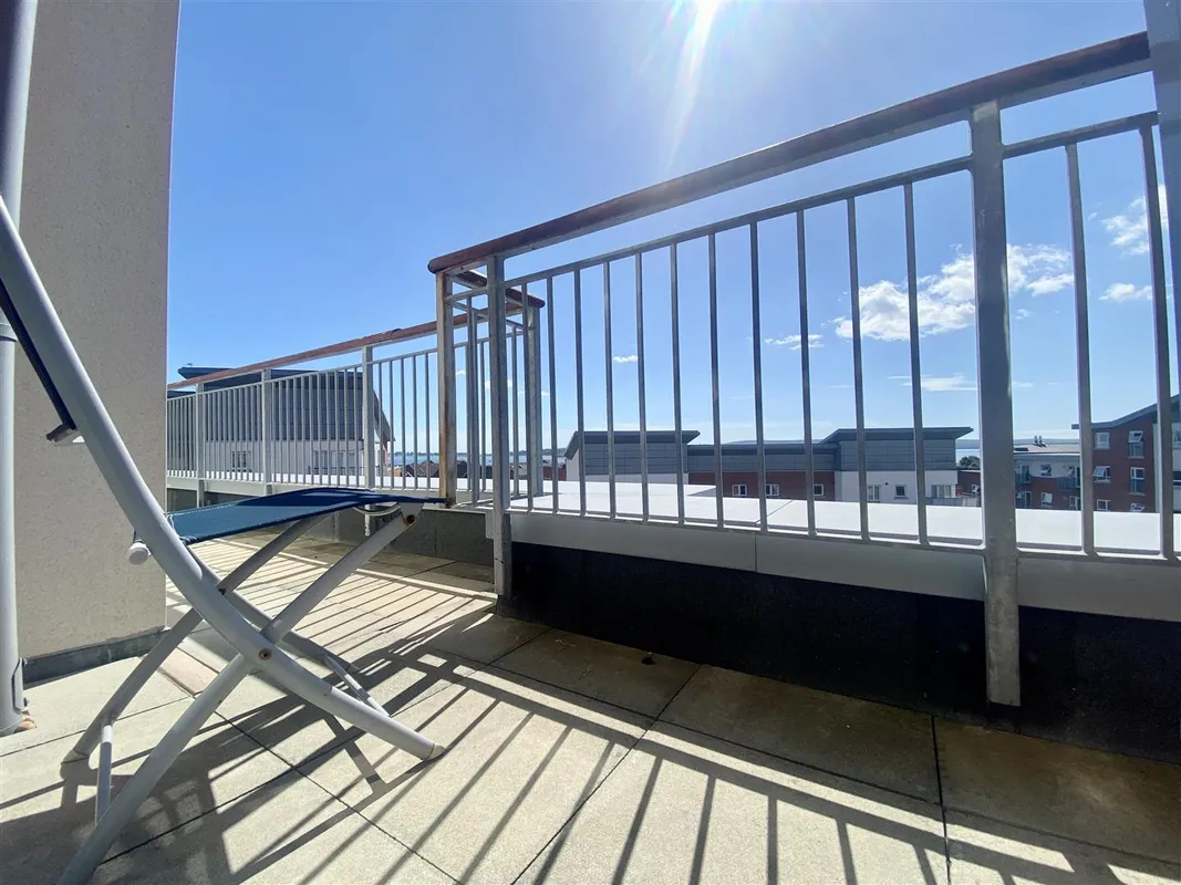 Flat Avenel Way in Poole