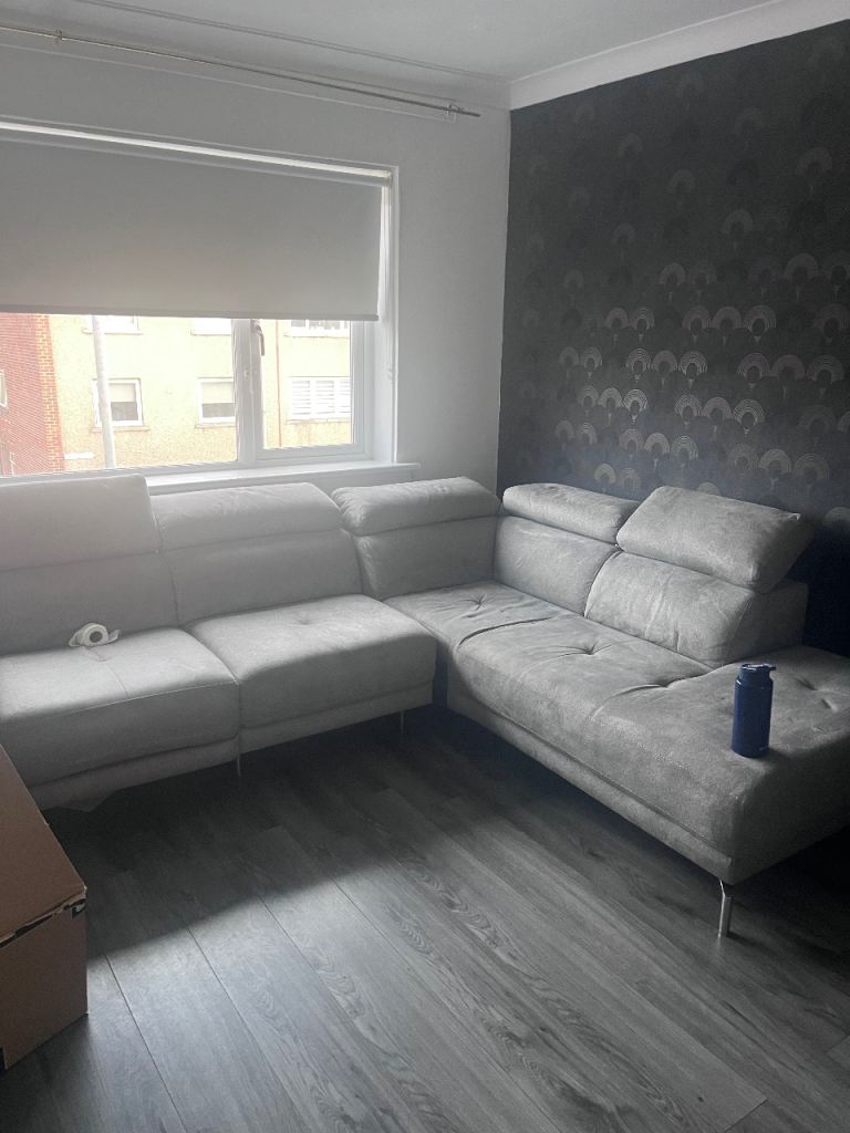 Flat Fulbar Street in Renfrew