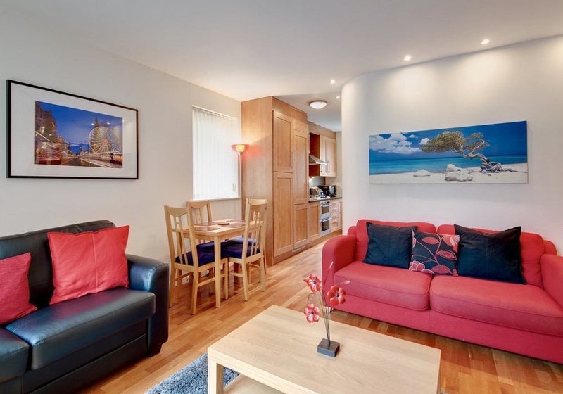 Room Holyrood Road in City of Edinburgh