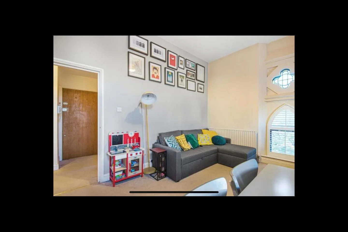Flat Waldegrave Road in Greater London