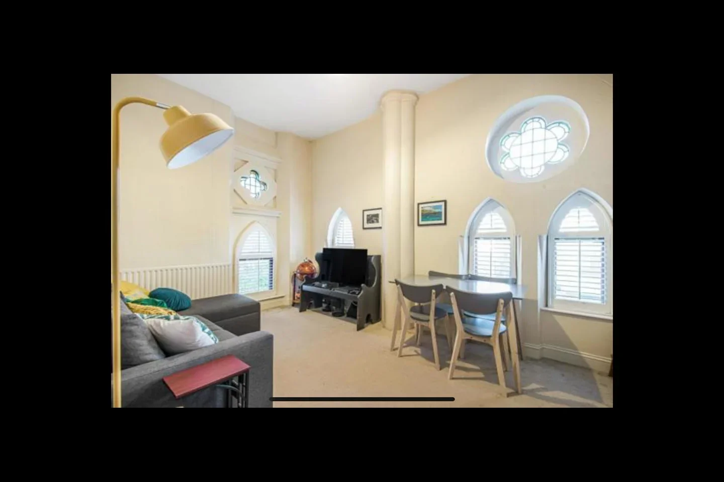Flat Waldegrave Road in Greater London