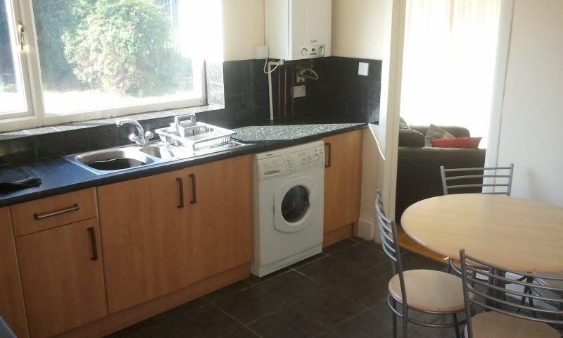Room Waterdown Road in Nottingham