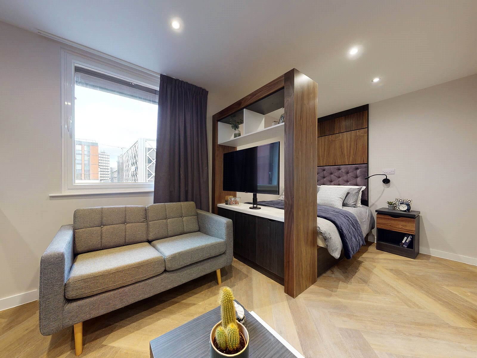 Flat Wade Lane in Leeds