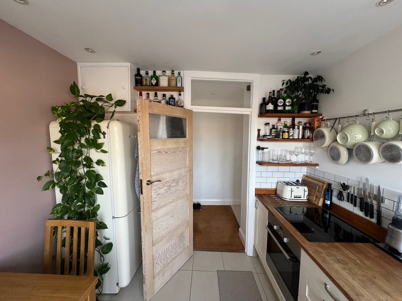 Flat Wincott Street in Greater London