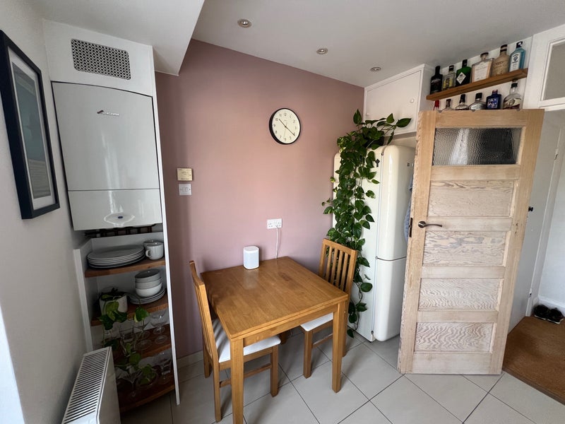 Flat Wincott Street in Greater London