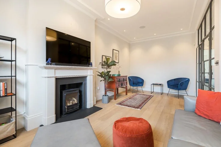 House Clancarty Road in Greater London