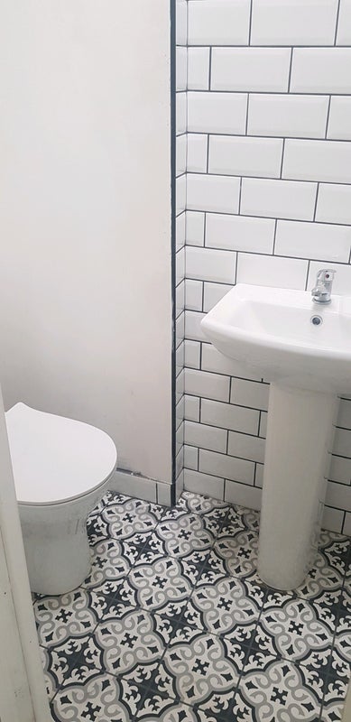 Flat Beech Close in Greater London