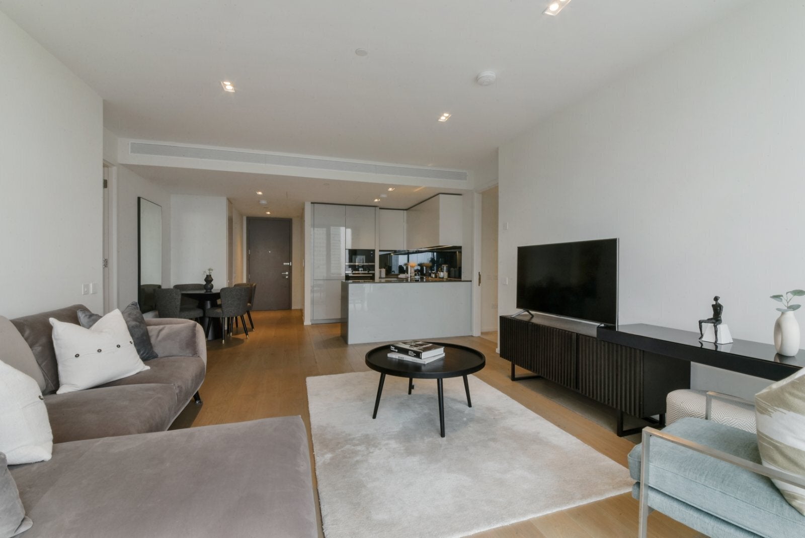 Flat Newfoundland Place in Greater London